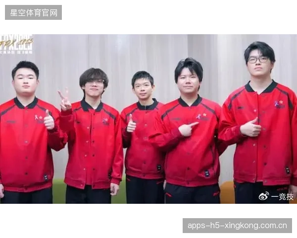 LPL野辅联动绕后开团瞬间完成秒杀